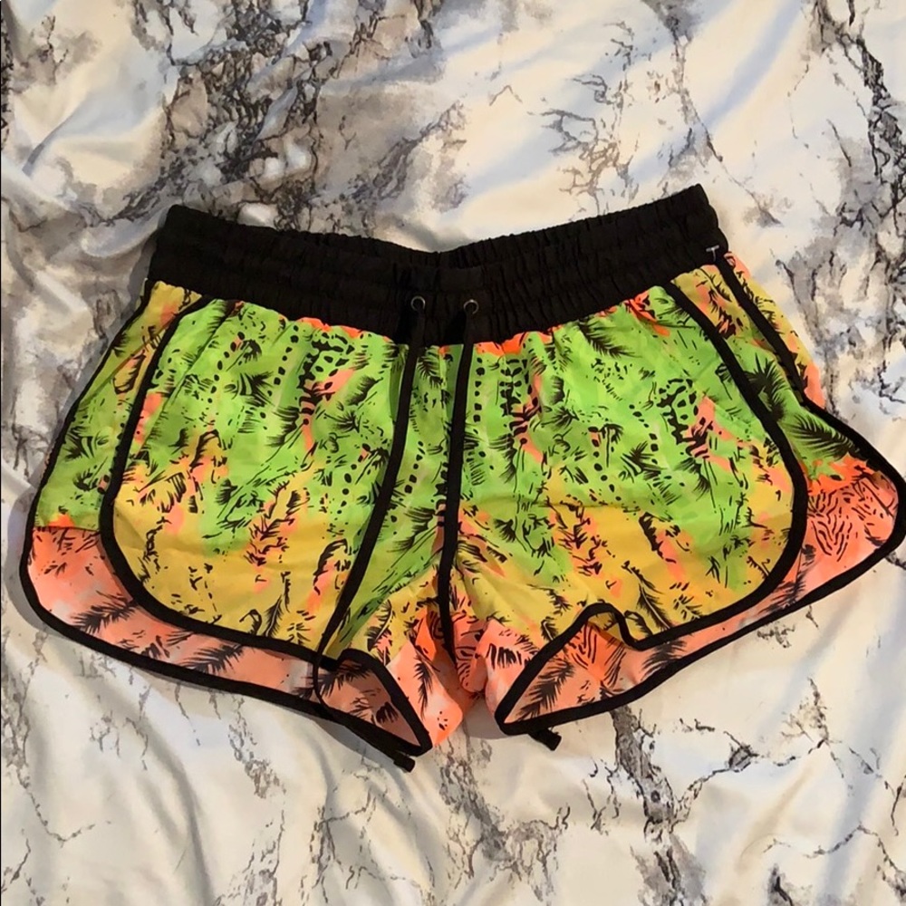5 FOR 25$ ❤️ Multi-colored short